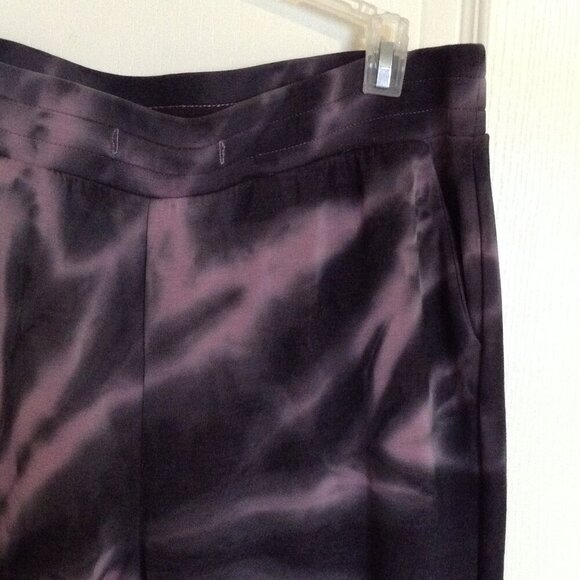 Torrid Women's Casual Knit Joggers Purple Black Tie Dye Stretchy Size 1 Comfy - Picture 3 of 6